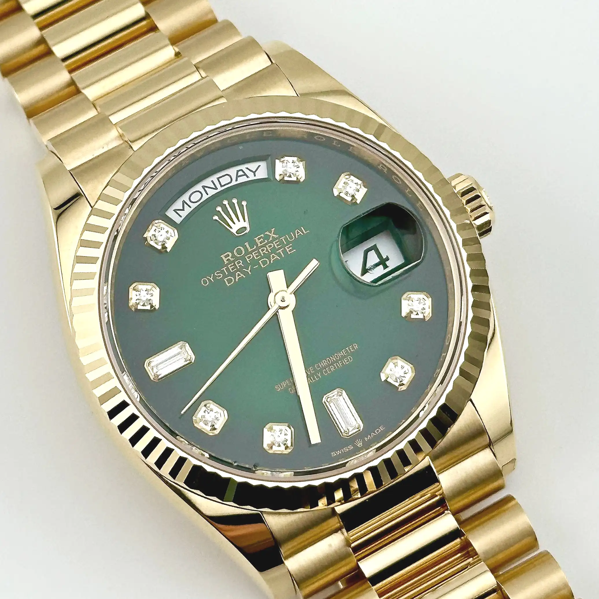 Rolex Day-Date 36 128238 Yellow Gold Green Diamond Dial - Image 2