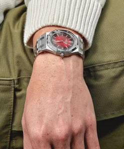 Alternative view of Audemars Piguet Royal Oak 16202XT.OO.1240XT.01 ‘Jumbo’ Extra-Thin Titanium Burgundy Dial
