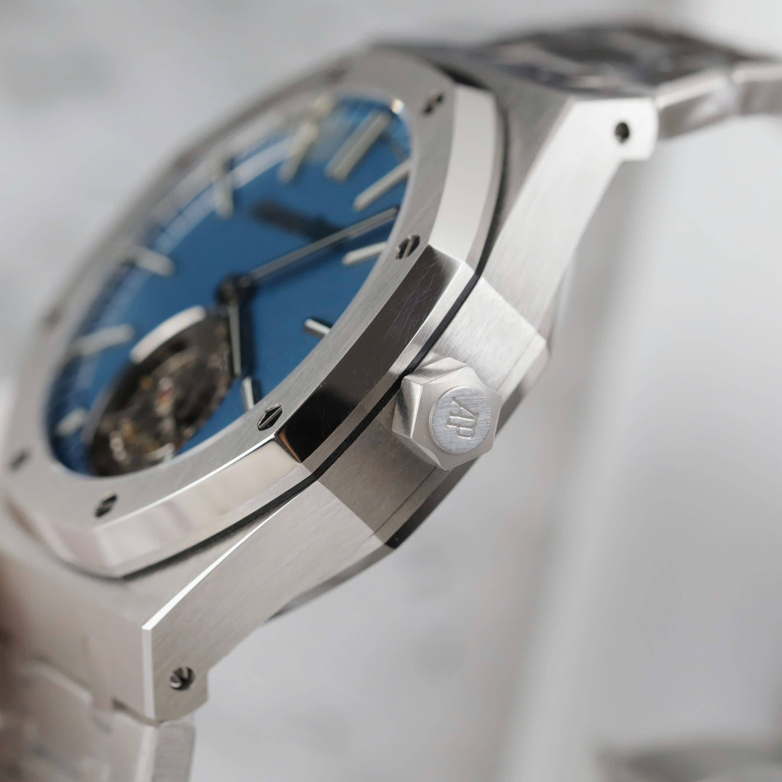 Audemars Piguet Rep11 Watch Royal Oak Self Winding Flying Tourbillon 26730TI Blue Dial 41mm - Image 7