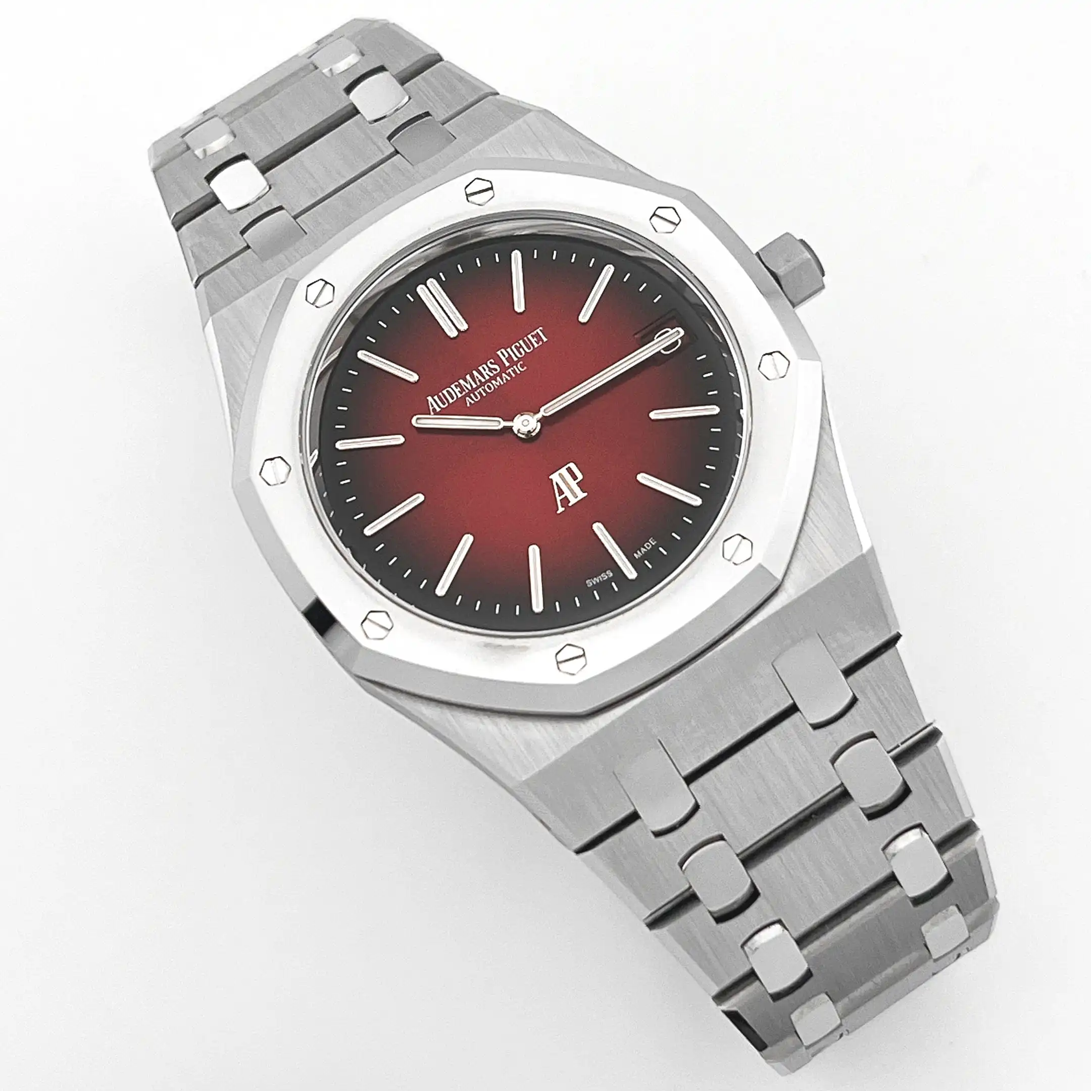 Audemars Piguet Royal Oak 16202XT.OO.1240XT.01 ‘Jumbo’ Extra-Thin Titanium Burgundy Dial - Image 3