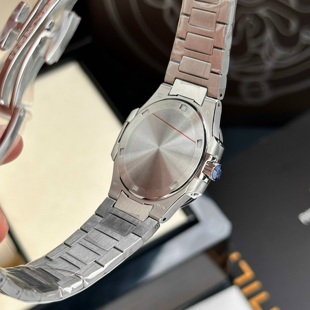 Patek Philippe Replica Watch Nautilus 7010 Quartz Movement 32mm - Image 8