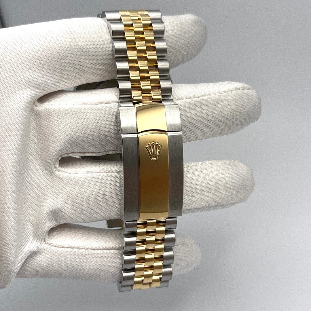 Rolex Sky-Dweller 326933 Stainless Steel Yellow Gold 42mm - Image 6