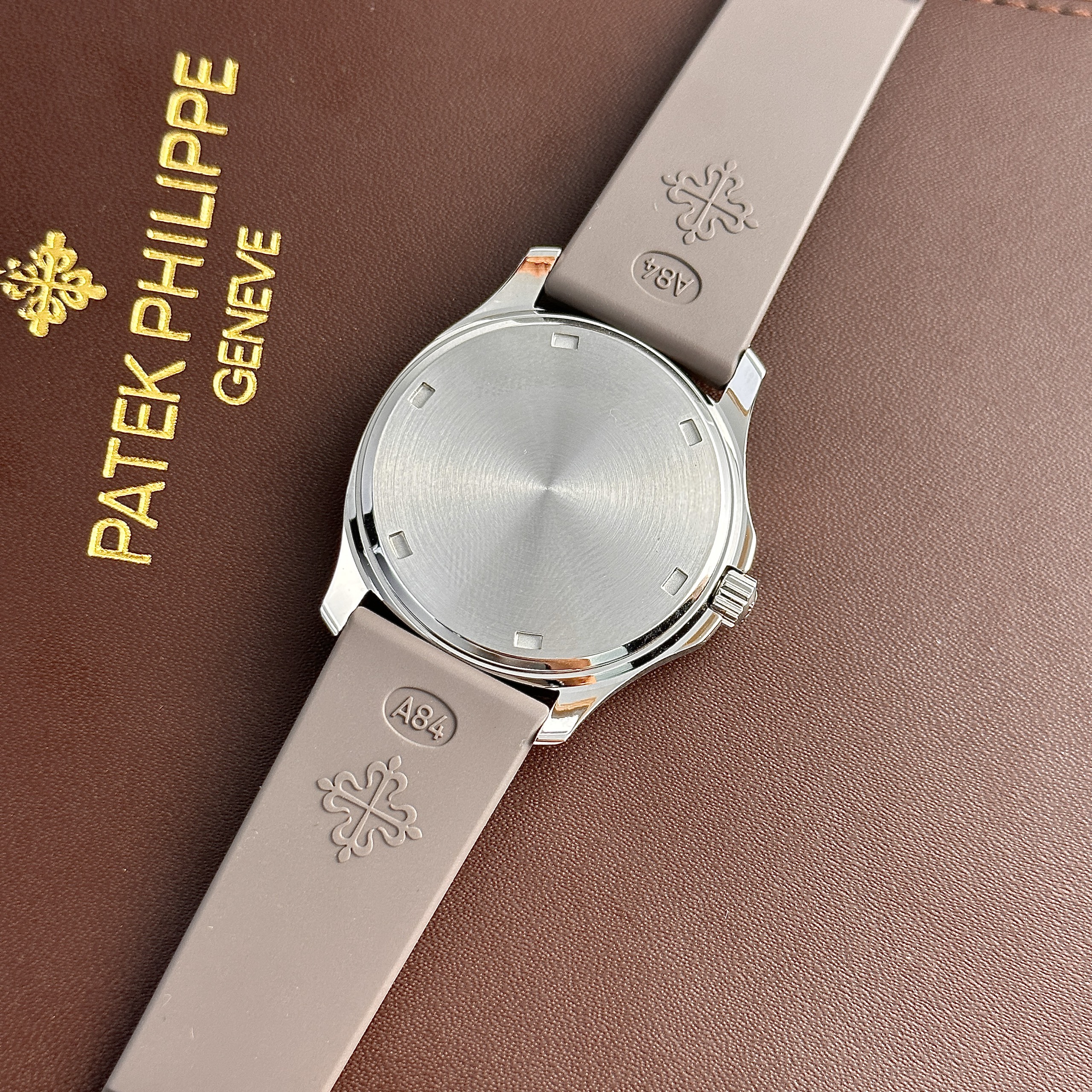 Patek Philippe Aquanaut 5067 Watch Gray Rubber PPF 35.6mm - Image 7