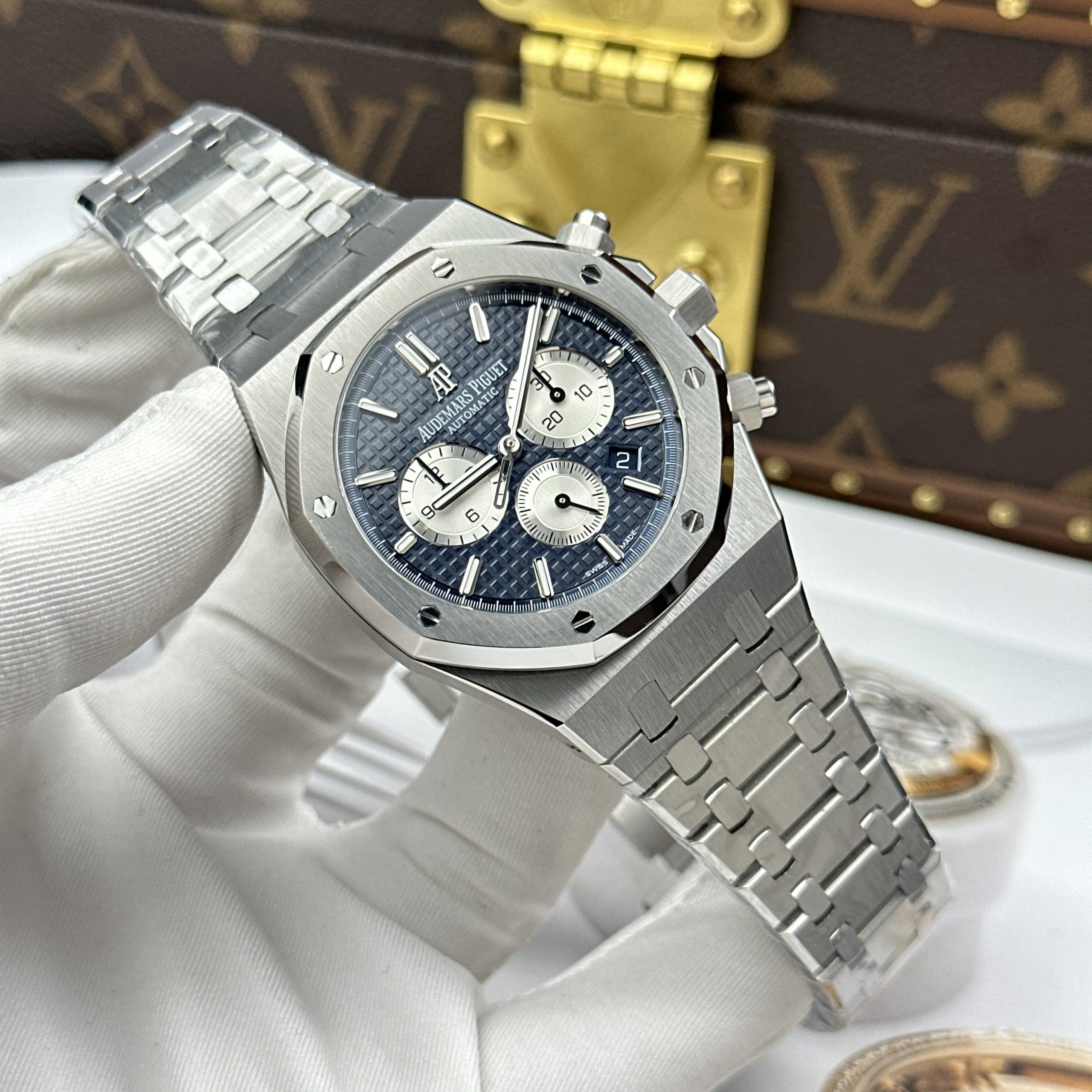 Audemars Piguet Rep11 Royal Oak Chronograph 26331 Blue Dial APS Factory 41mm - Image 2