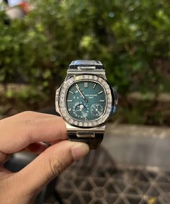 Alternative view of Patek Philippe Nautilus 5722G Custom Moissanite 40mm
