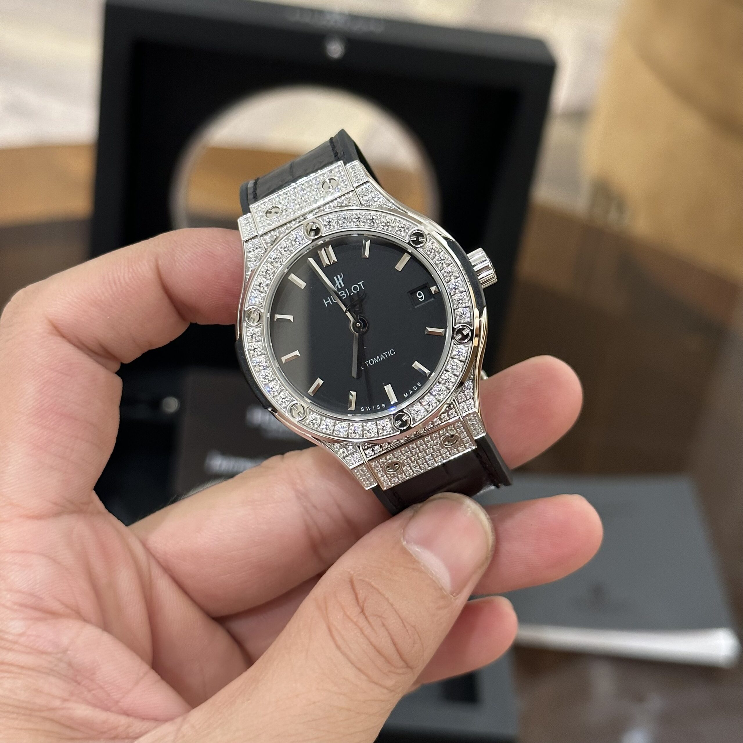Hublot Classic Fusion Diamonds Black Dial Watch 38mm - Image 4