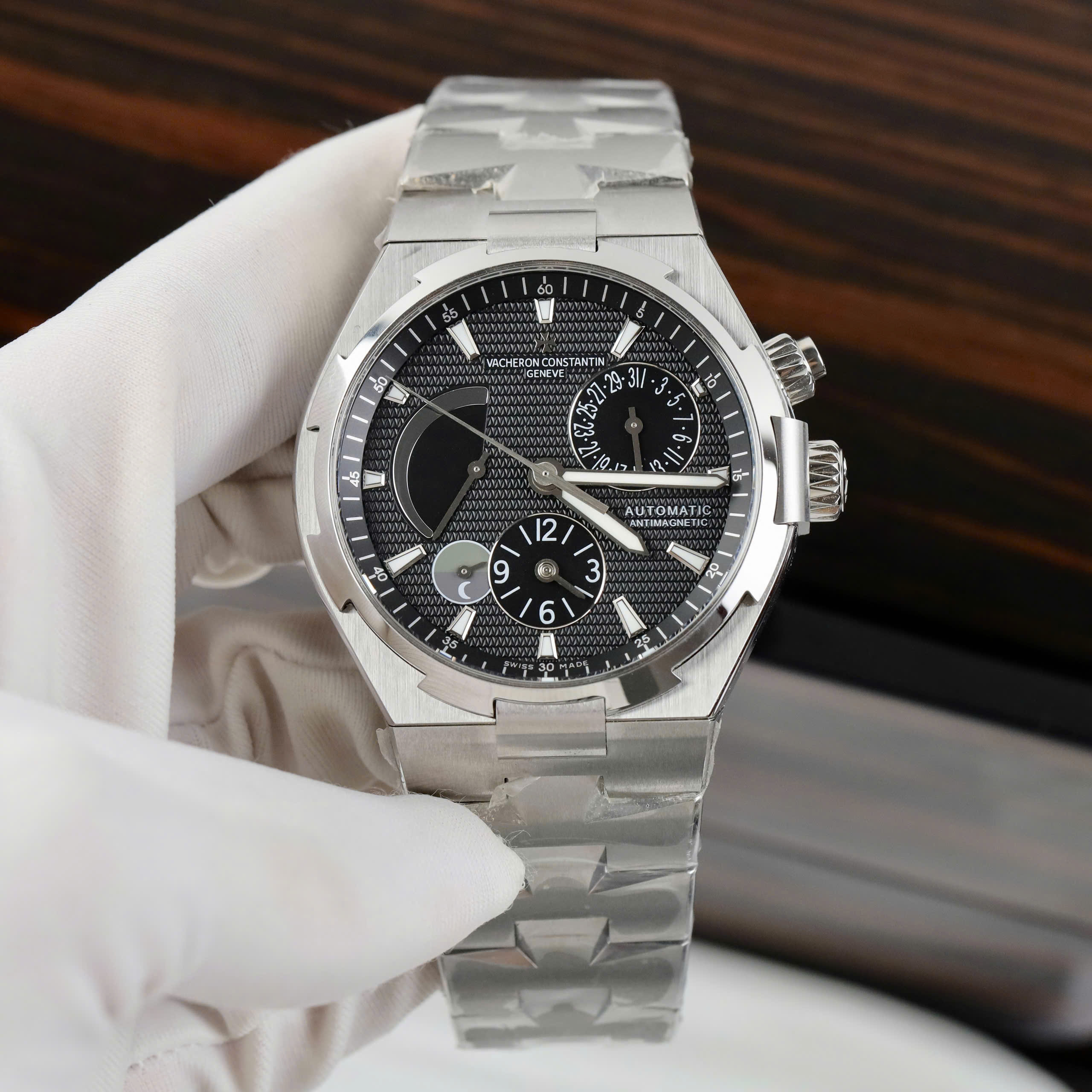 Vacheron Constantin Replica High-End Overseas Dual Time 47450 Factory 9F 42mm