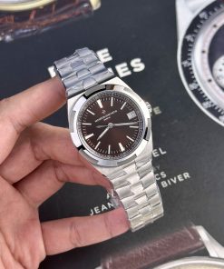 Alternative view of Vacheron Constantin Overseas 4500V Brown Dial Best Replica Watch PPF 41mm