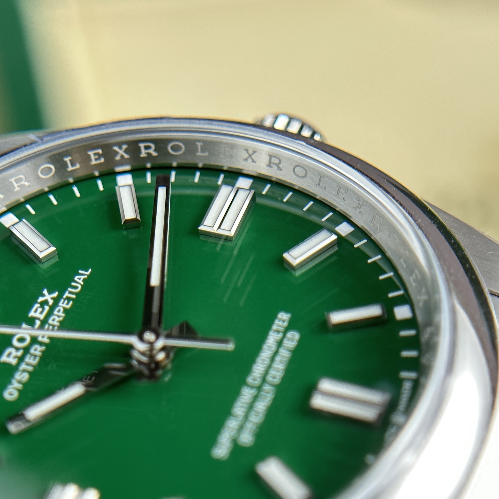Rolex Oyster Perpetual 126000 Best Replica Watch Green Dial Clean Factory 36mm - Image 5