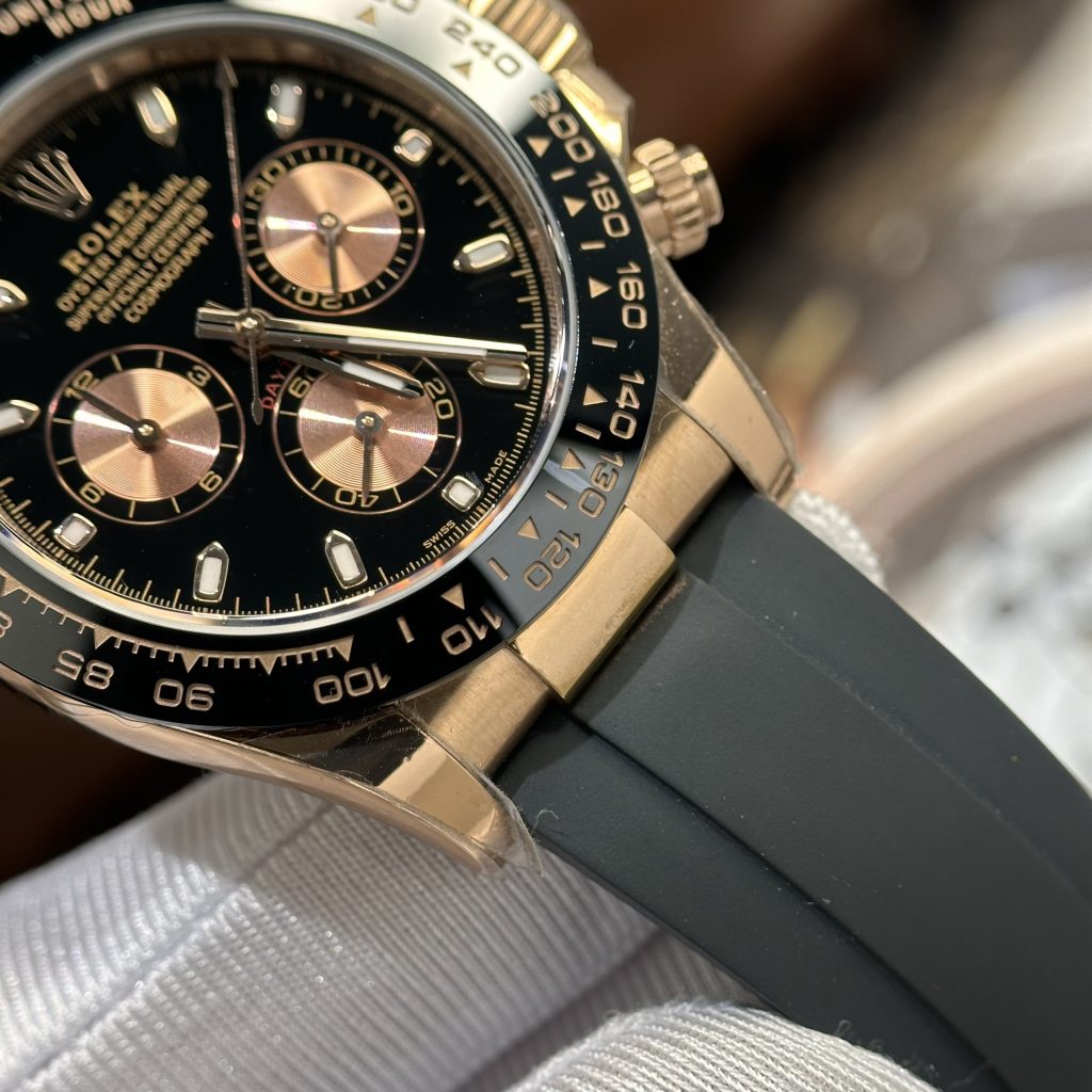 Rolex Cosmograph Daytona Replica Watches Black Dial Bezel Ceramic BT Factory 40mm (2)