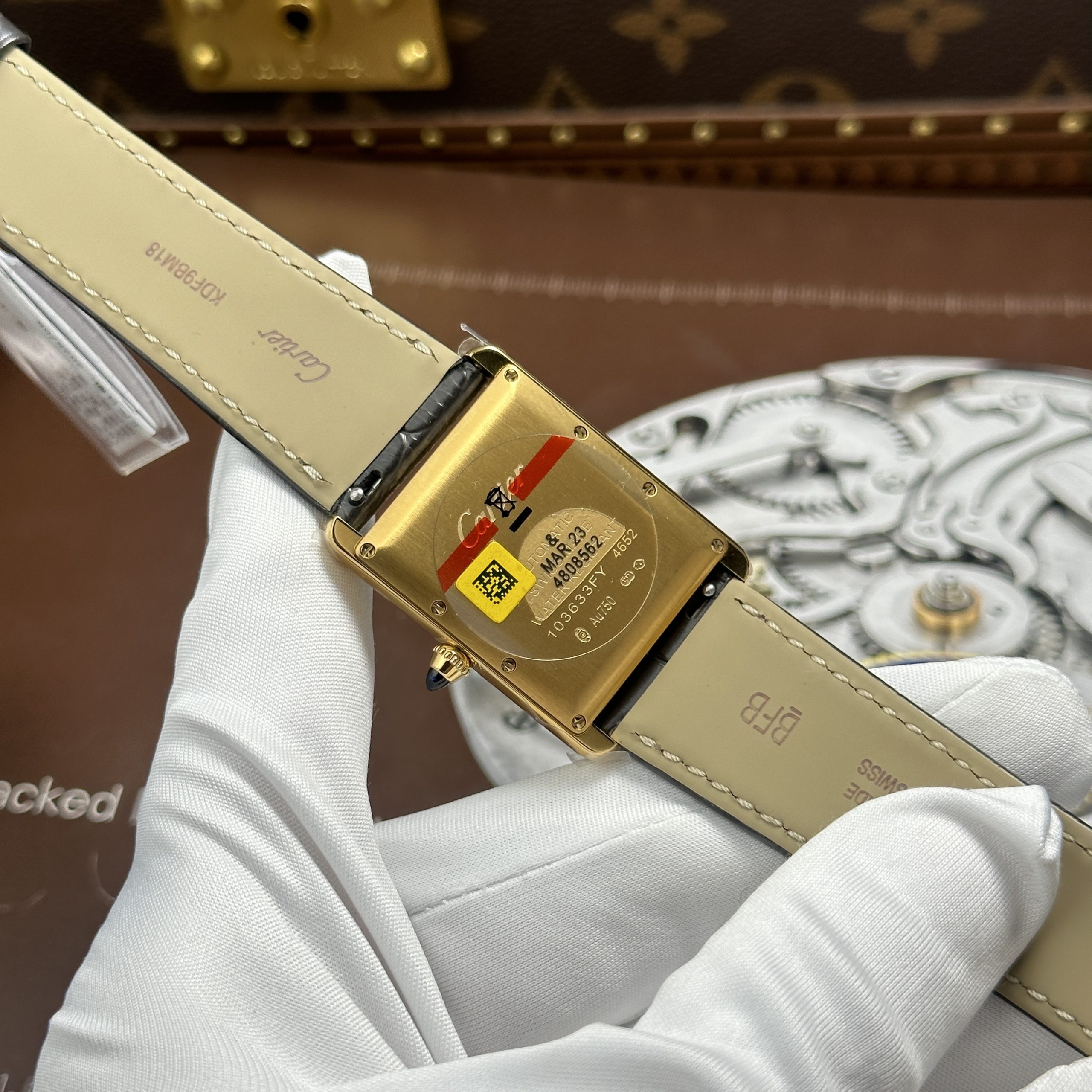 Cartier Tank Louis Gold-Plated White Dial Gray Leather Strap 27.8×38.1mm - Image 10