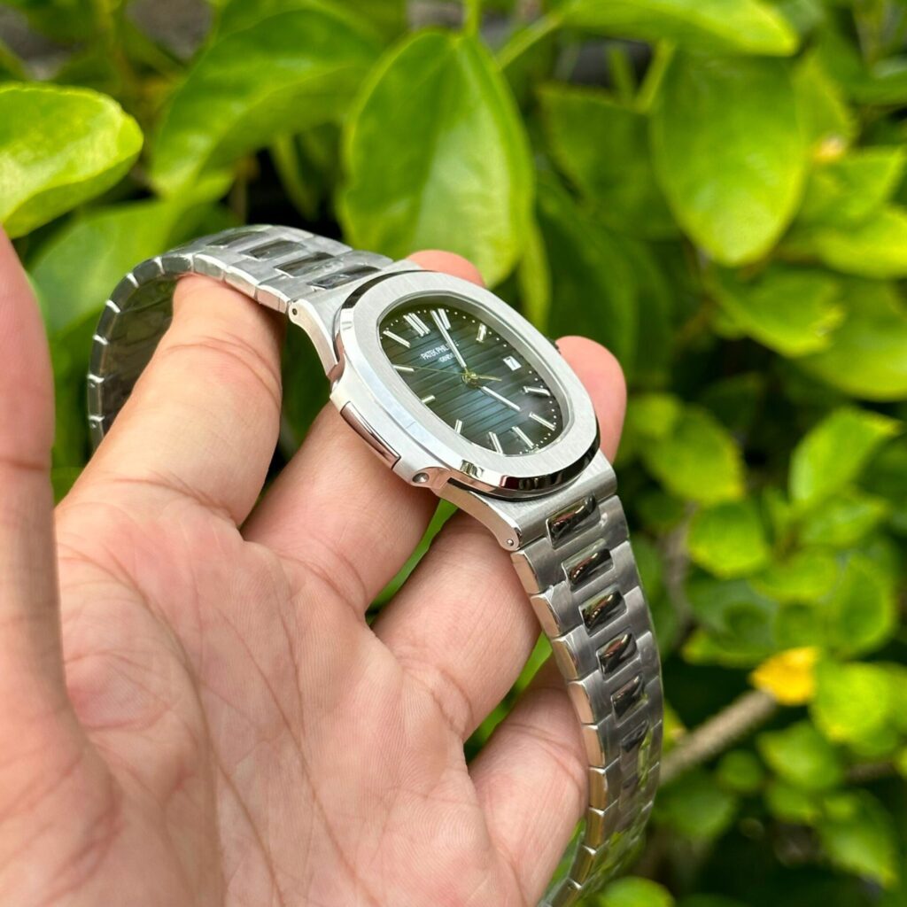 Patek Philippe Nautilus 5811 Replica 11 Watch Custom Dial 3K Factory 41mm - Image 4