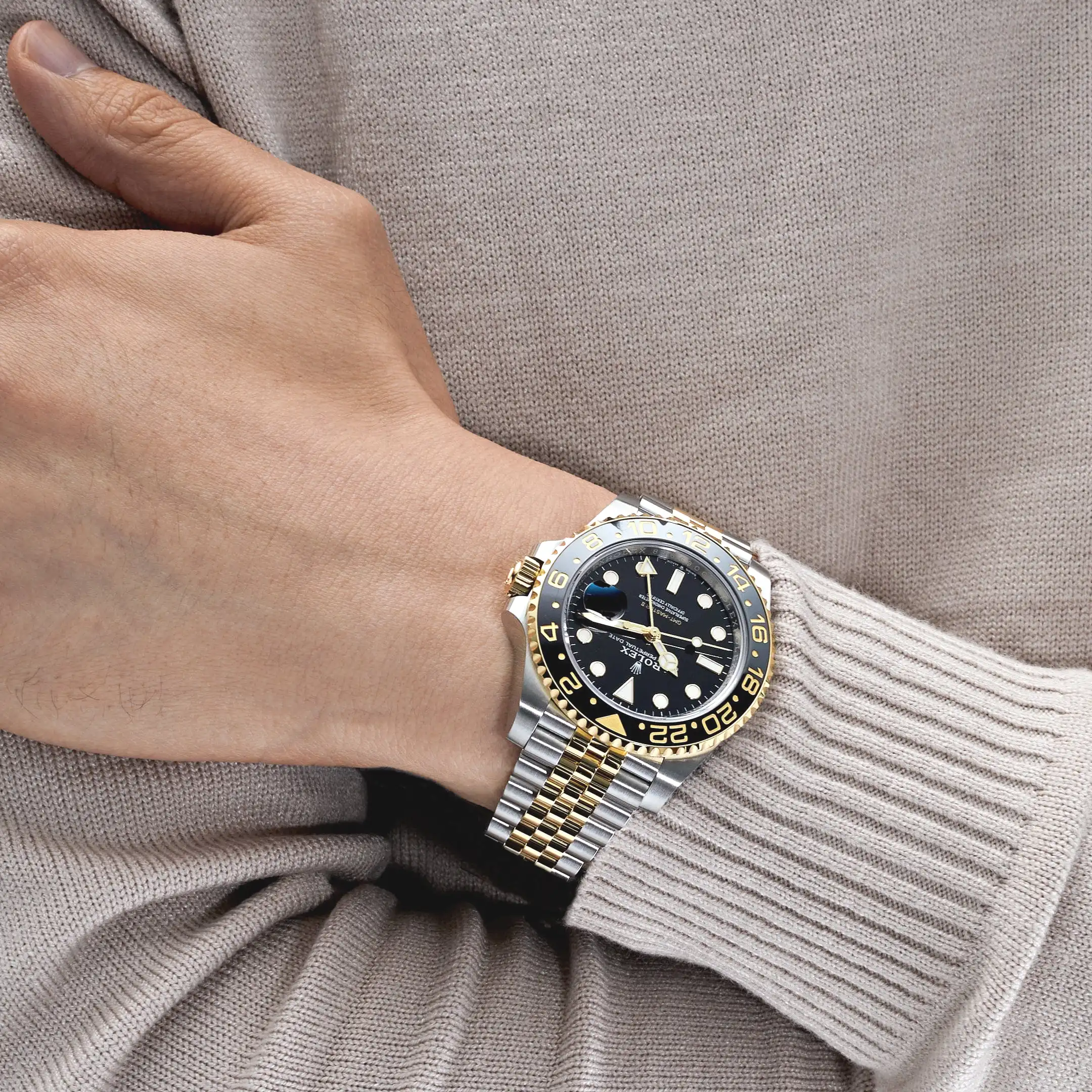 Rolex GMT-Master II 126713GRNR Stainless Steel Yellow Jubilee 40mm - Image 2