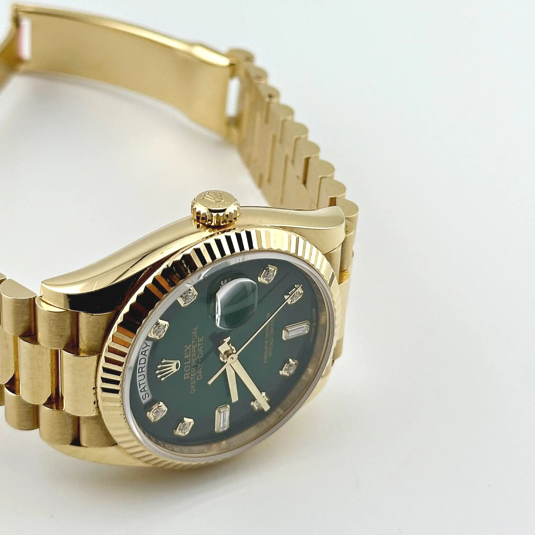 Rolex Day-Date 36 128238 Yellow Gold Green Diamond Dial - Image 3