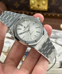 Alternative view of Audemars Piguet Replica Royal Oak 15450ST White Dial APS 37mm