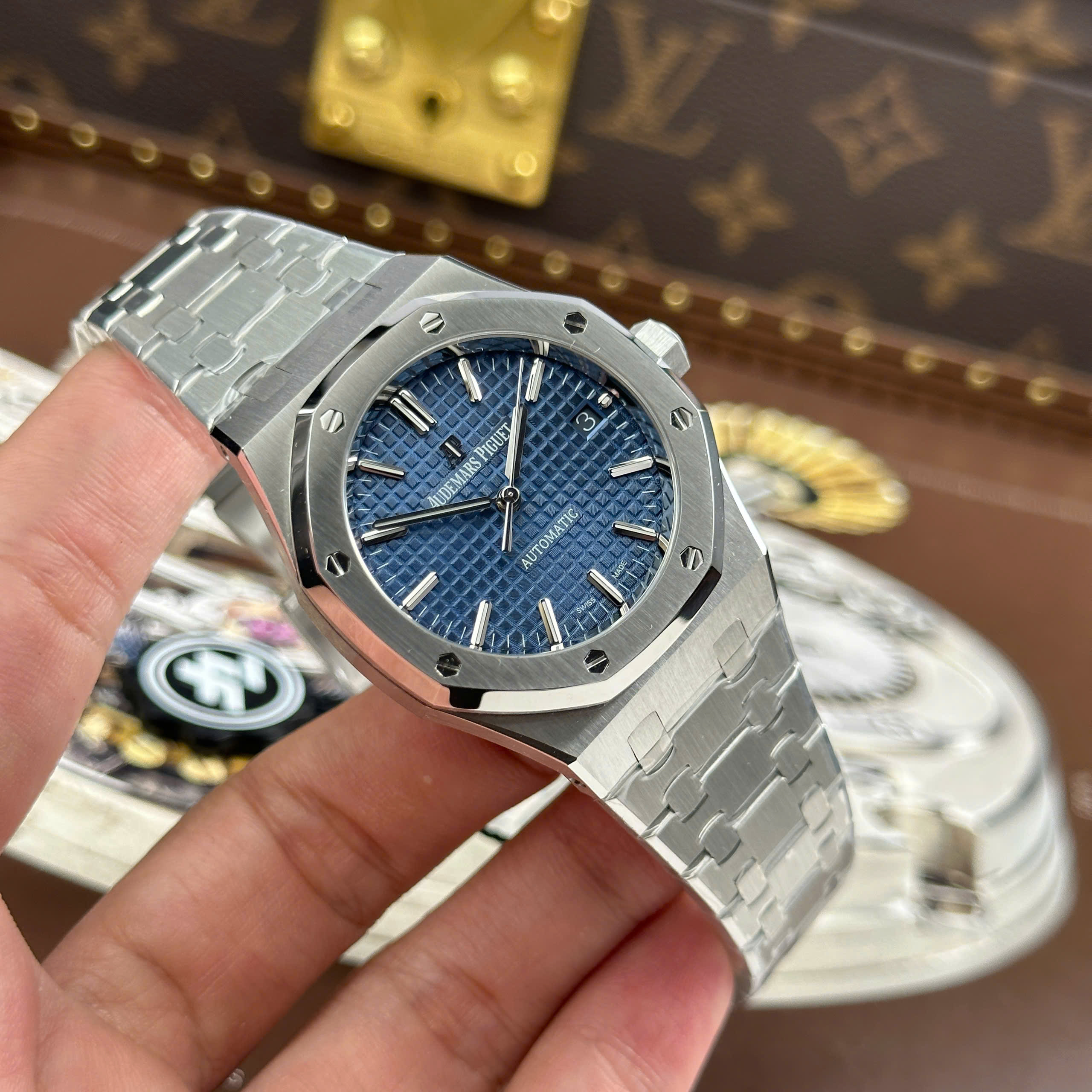 Audemars Piguet Replica 11 Royal Oak 15450ST Blue Dial APS Factory 37mm - Image 2