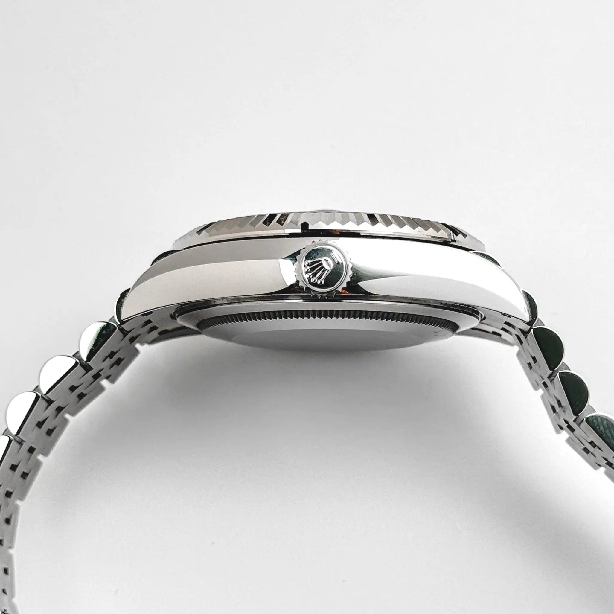 Rolex Sky-Dweller 326934 Stainless Steel Blue Dial Jubilee 42mm - Image 8