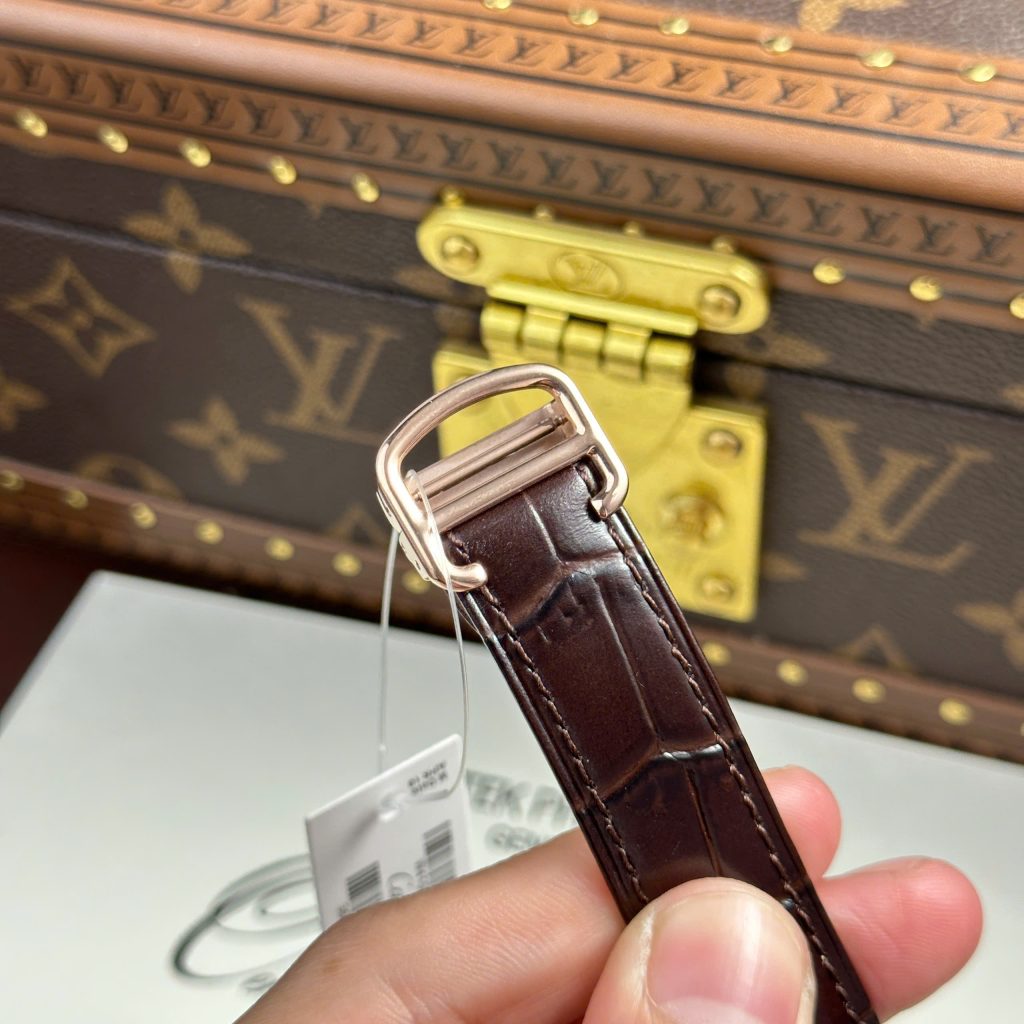 Đồng Hồ Cartier Drive Tourbillon Replica 11 Mặt Số Vân Guiloche Dây Da Nâu 41mm