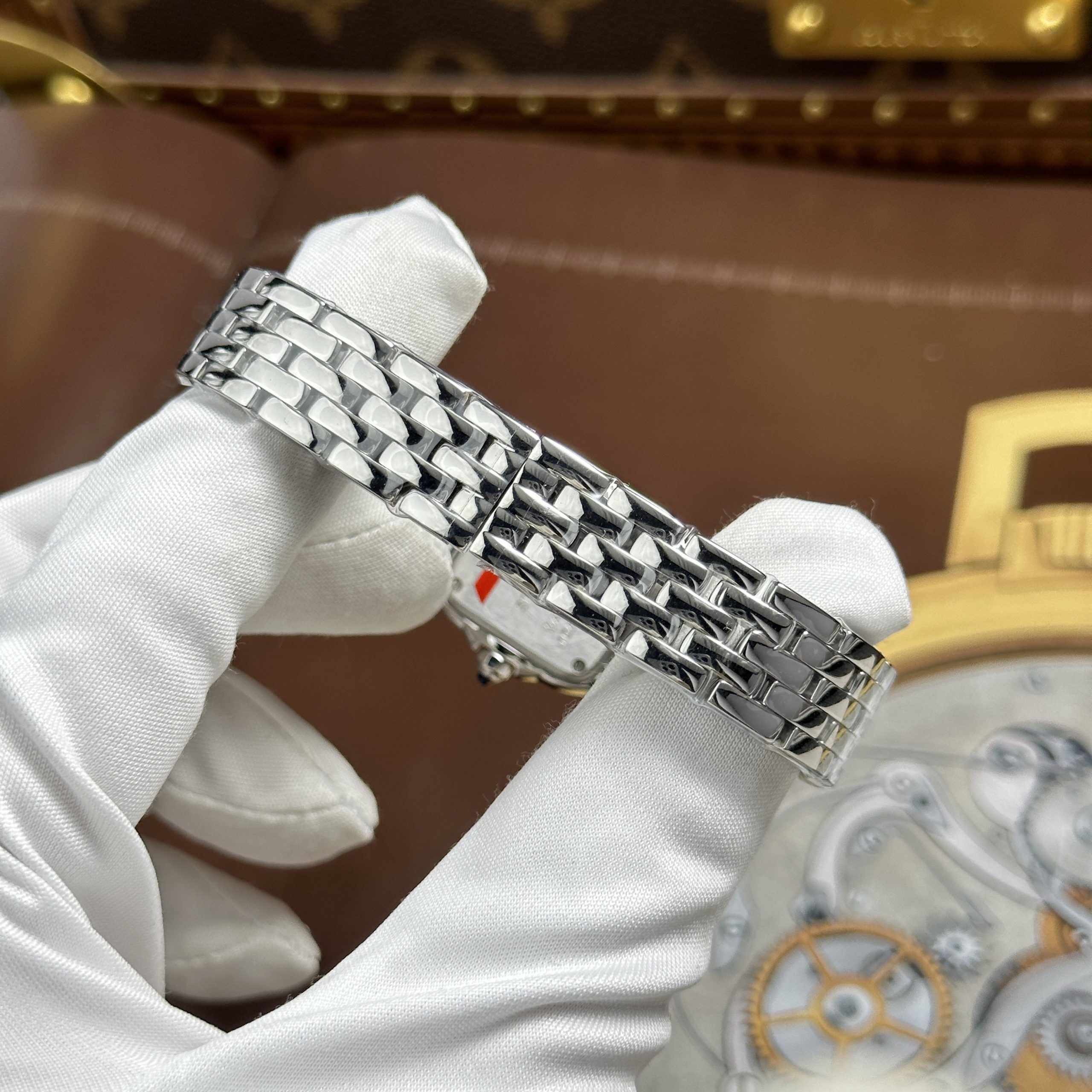 Cartier Replica 11 Panthere Small Model Women’s Gray Dial Swiss Battery Movement 23x30mm - Image 7