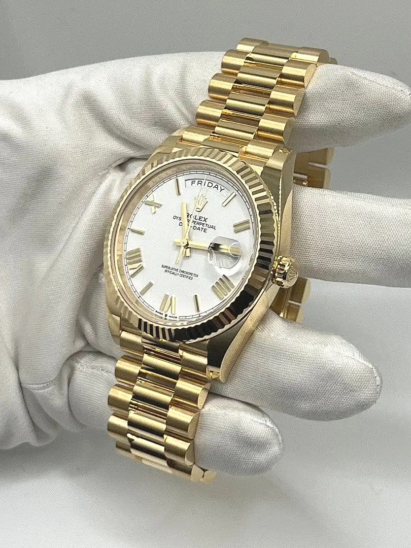 Rolex Day-Date 40 228238 Yellow Gold White Dial - Image 4