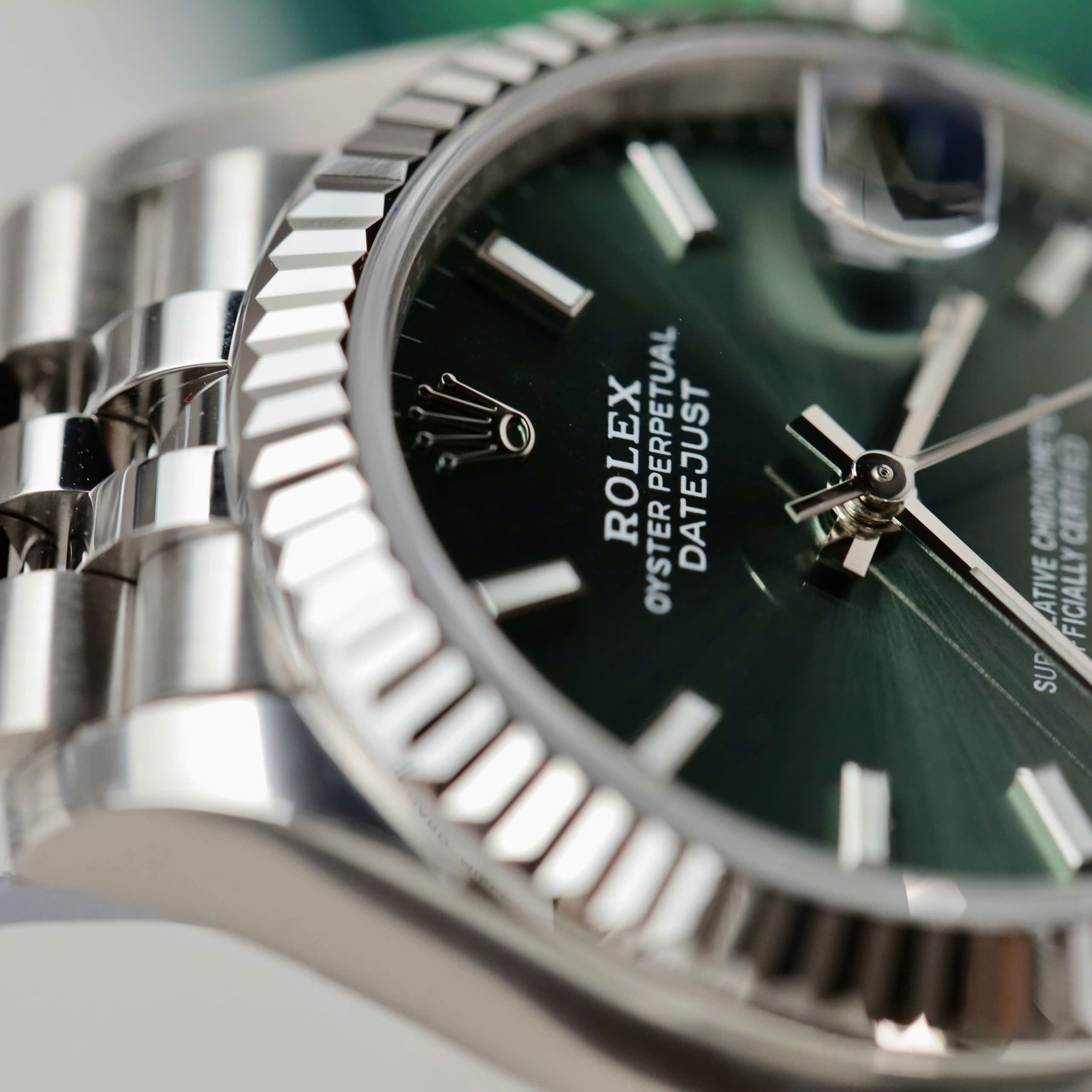 Rolex DateJust Women’s Green Dial Luminous Numbers Factory THB 31mm - Image 4