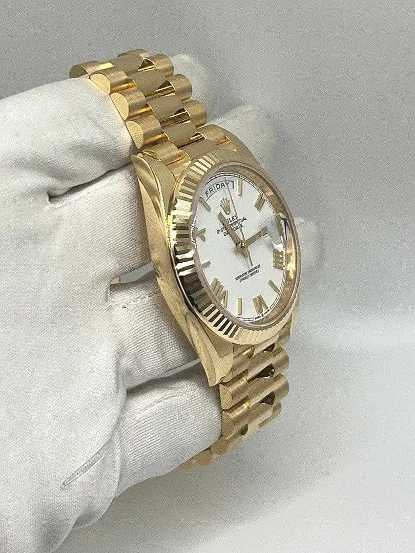 Rolex Day-Date 40 228238 Yellow Gold White Dial - Image 3