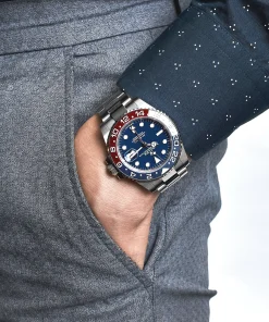 Alternative view of Rolex GMT-Master II 126719BLRO ‘Pepsi’ 40mm