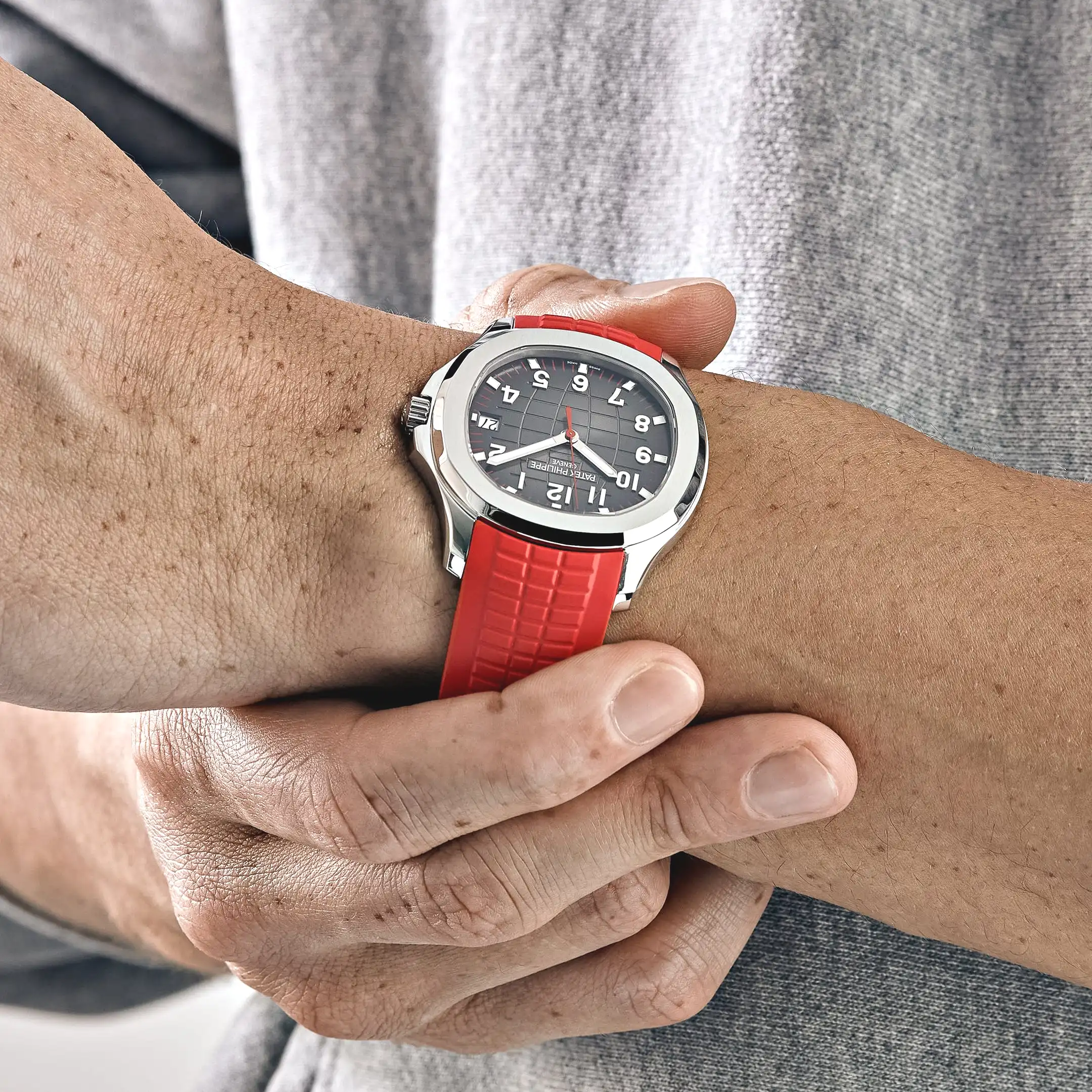 Patek Philippe Aquanaut 5167A-012 Singapore Special Edition - Image 2