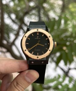 Alternative view of Hublot Classic Fusion Ceramic Demi Rose Replica Watch JJZ 42mm
