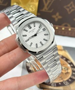 Alternative view of Patek Philippe Nautilus 5711 Replica 11 White Dial Metal Strap Factory BBF 40mm