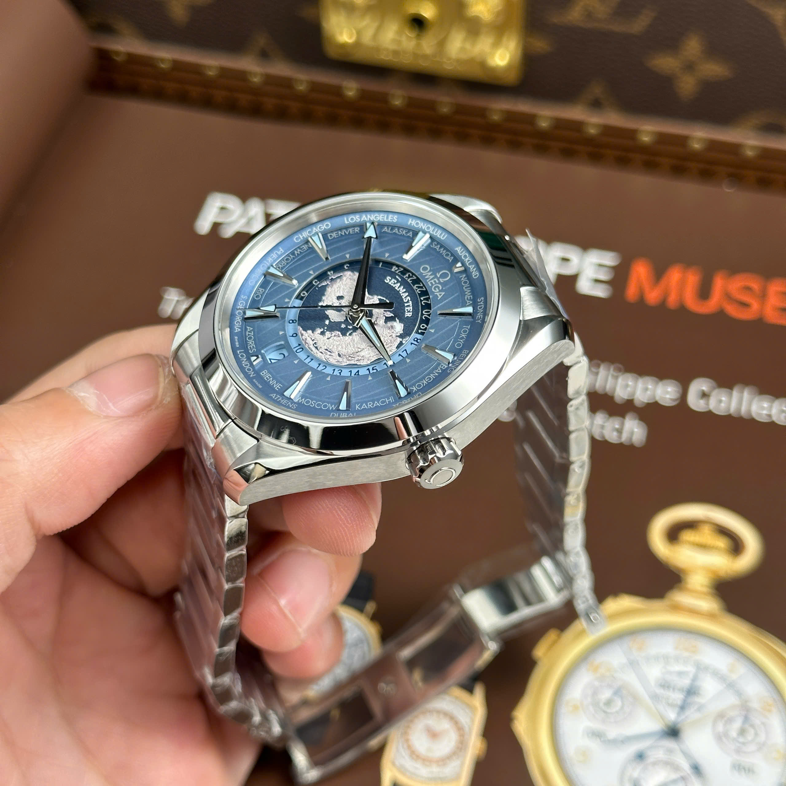 Omega Seamaster Rep11 Aqua Terra Worldtimer Dial Blue Metal Strap 43mm - Image 10