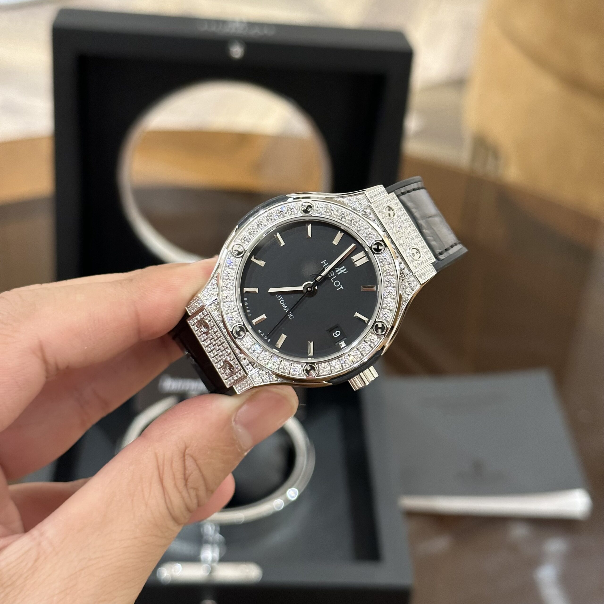 Hublot Classic Fusion Diamonds Black Dial Watch 38mm - Image 5