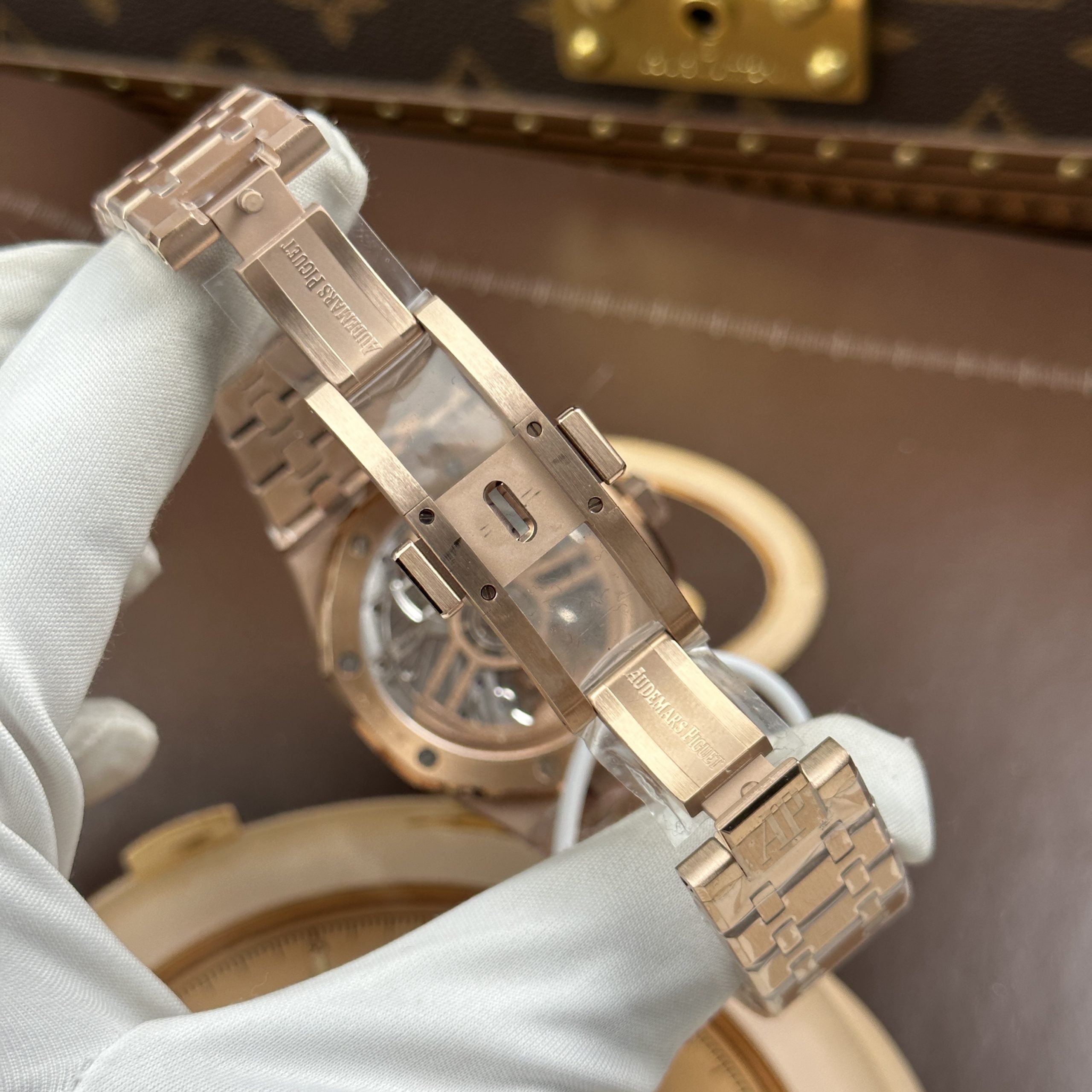 Audemars Piguet Replica 11 Royal Oak Flying Tourbillon 26730 Blue Ombre Dial 41mm - Image 11