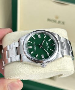 Alternative view of Rolex Oyster Perpetual 126000 Best Replica Watch Green Dial Clean Factory 36mm