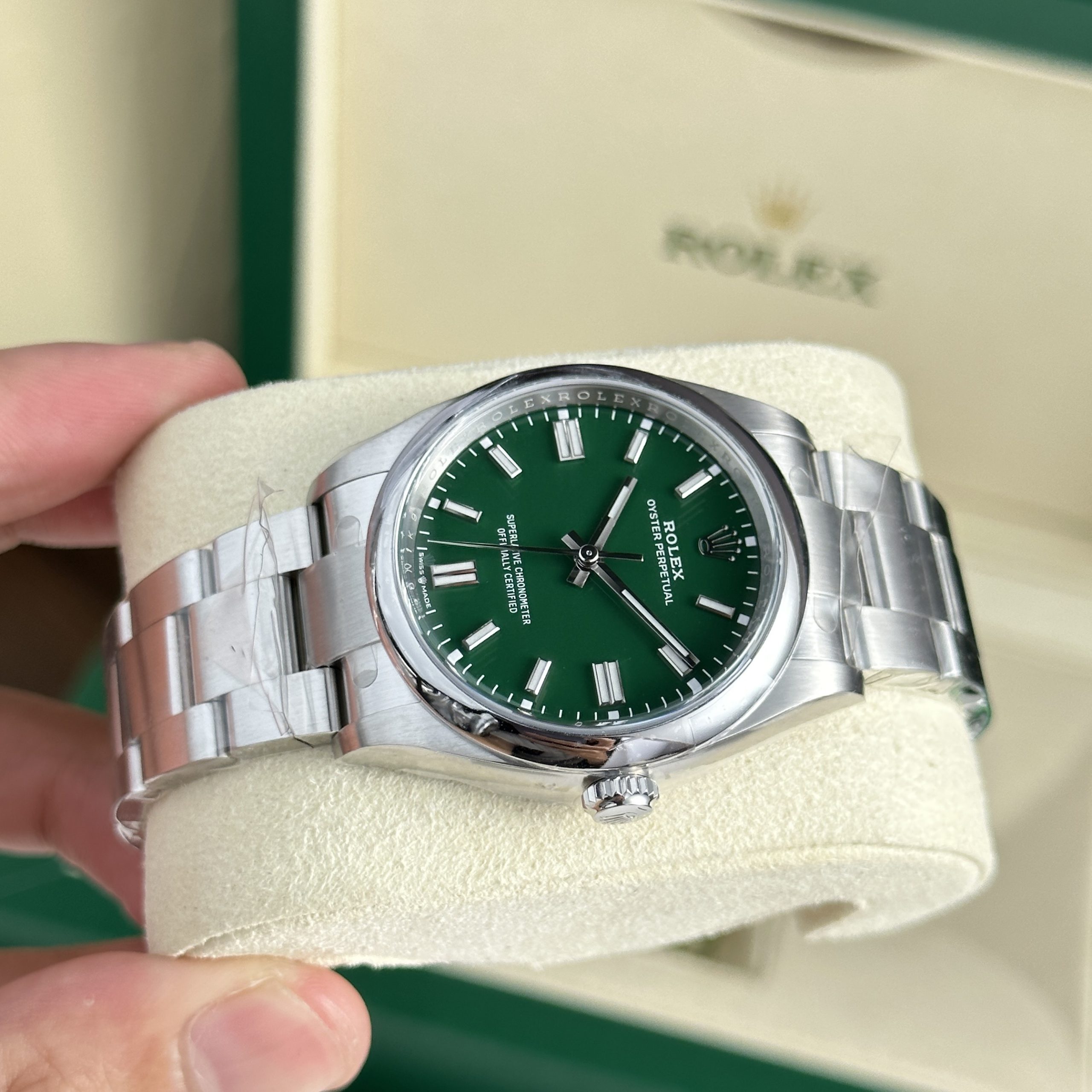 Rolex Oyster Perpetual 126000 Best Replica Watch Green Dial Clean Factory 36mm - Image 2