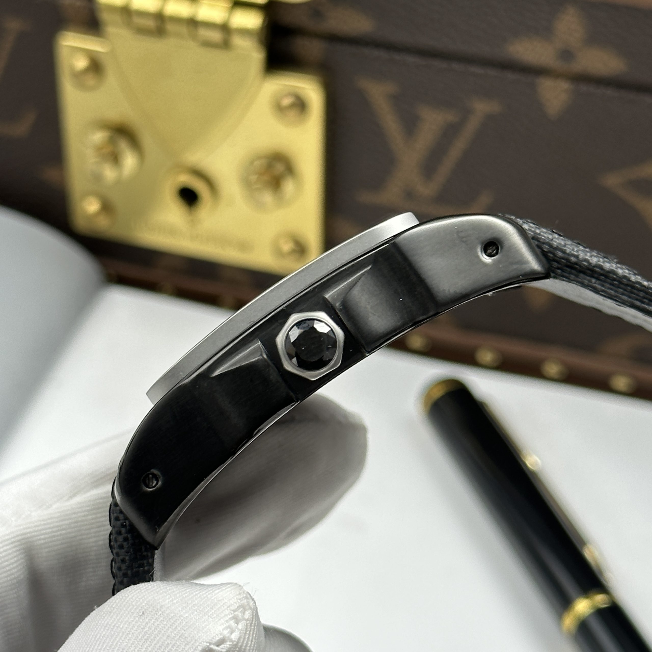 Cartier Santos 100 XL Replica 11 Watch ADLC Plated Case Black Dial Grey Bezel 41x51mm - Image 7