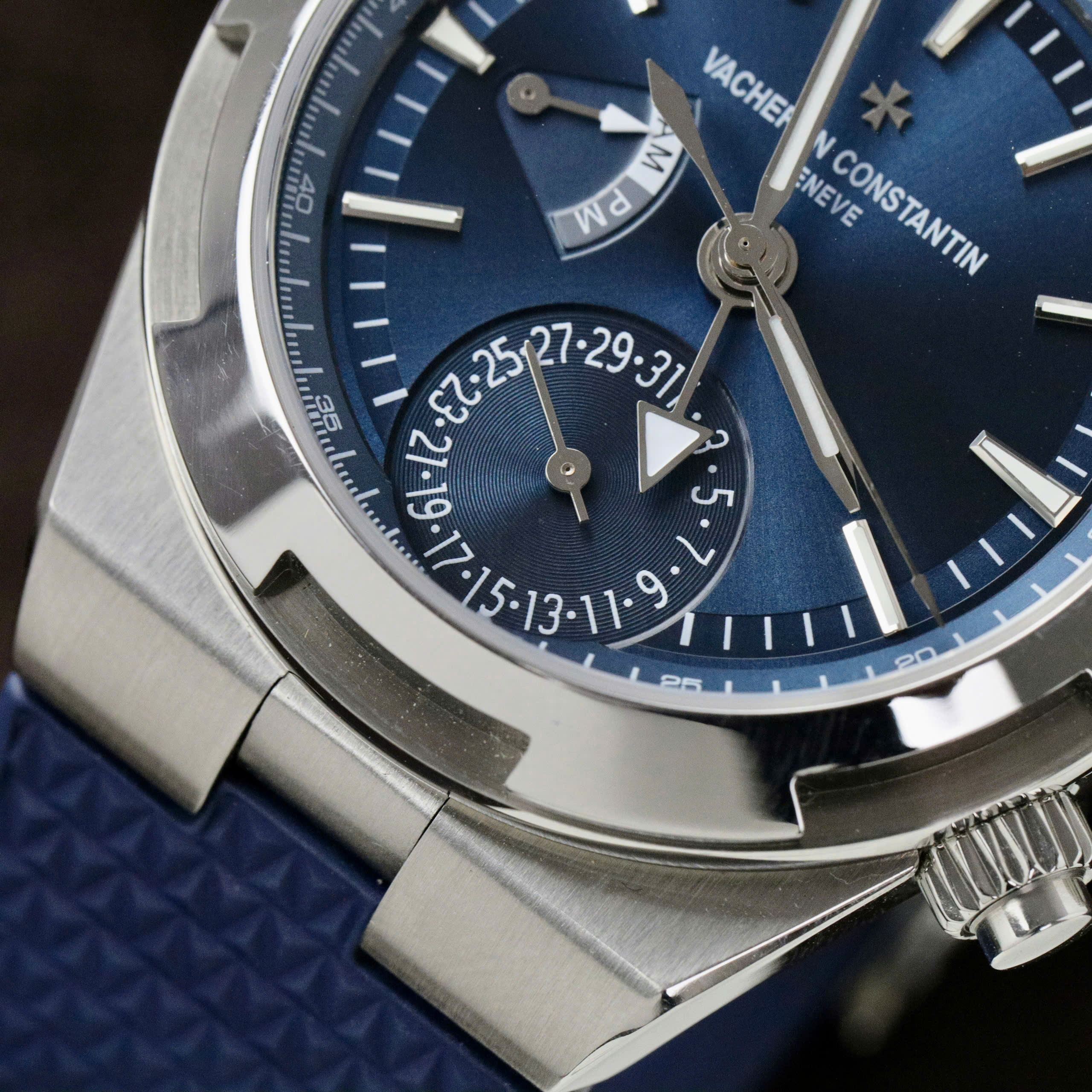 Vacheron Constantin Overseas Dual Time 7900V Replica 11 Watch Blue Factory PZ 41mm - Image 5