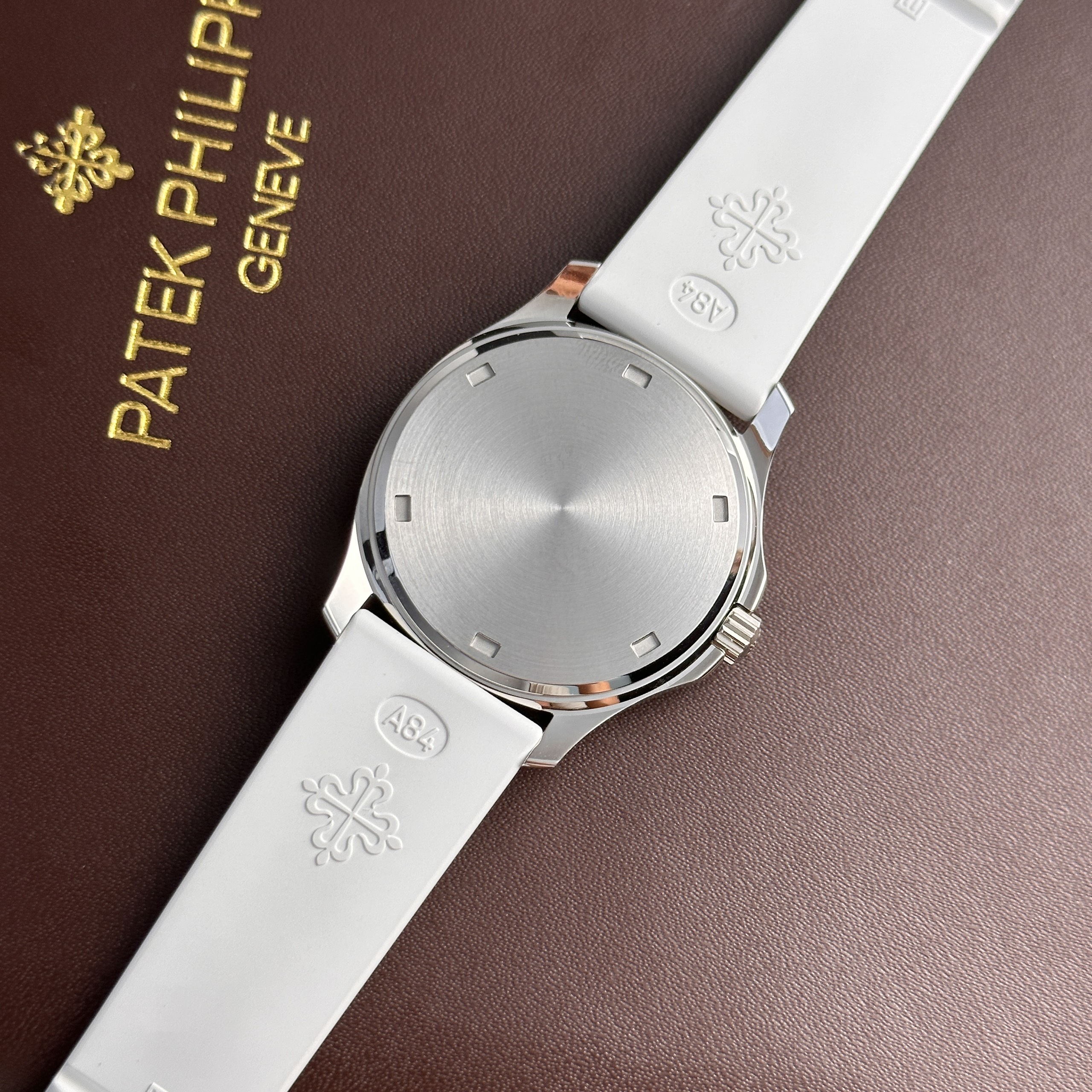 Patek Philippe Aquanaut 5067 Watch White Rubber PPF 35.6mm - Image 7