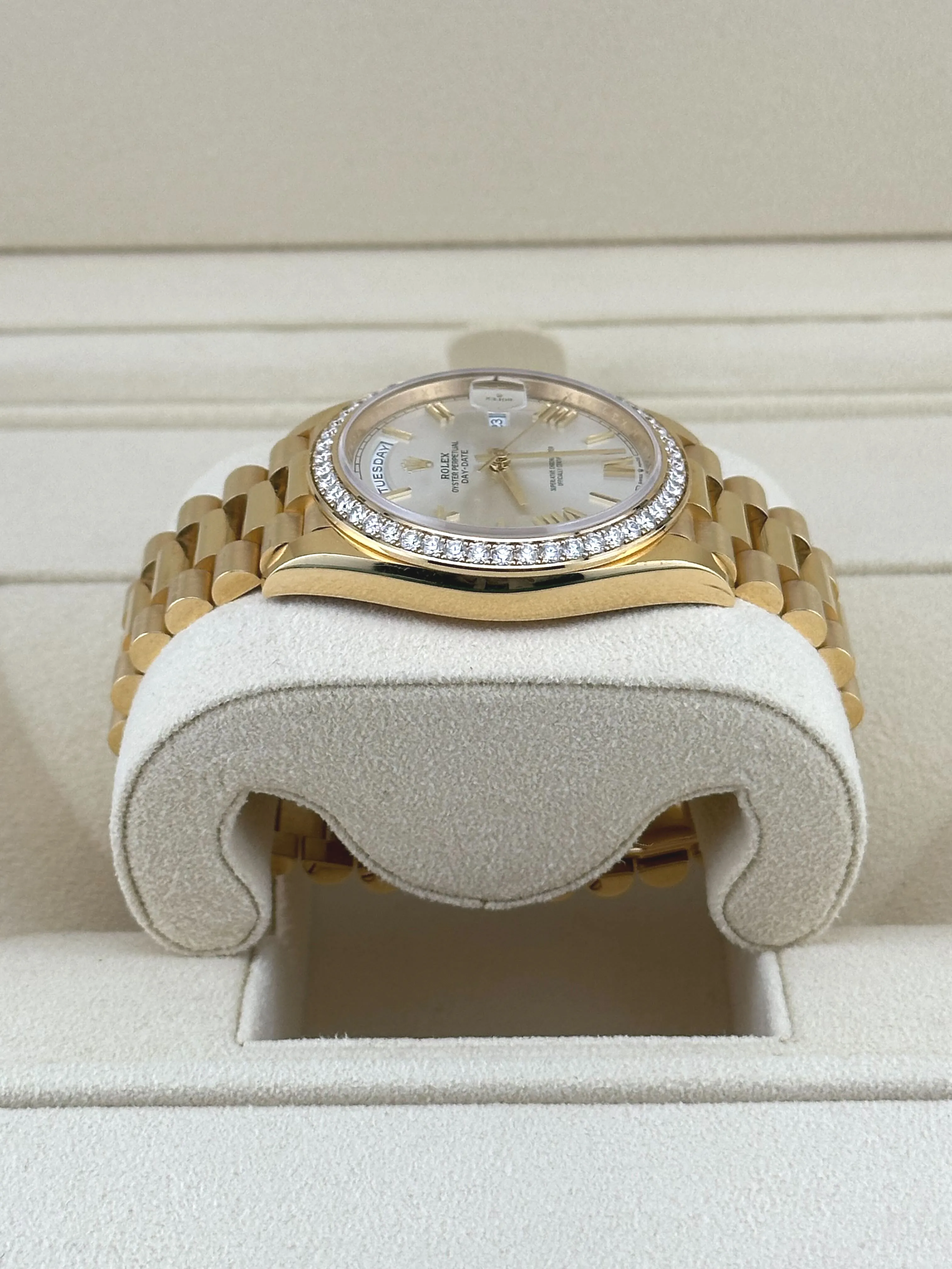 Rolex Day-Date 40 228348RBR Yellow Gold Diamond Bezel Silver Dial - Image 3