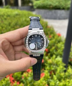 Patek Philippe Nautilus 5724G 1:1 Replica Watch GR Factory 40mm