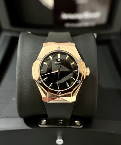 Alternative view of Hublot Rep 11 Watch Classic Fusion Orlinski King Gold APS Factory 40mm
