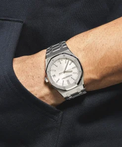 Alternative view of Audemars Piguet Royal Oak 15510ST.OO.1320ST.08 Selfwinding Stainless Steel Silver-toned  Dial