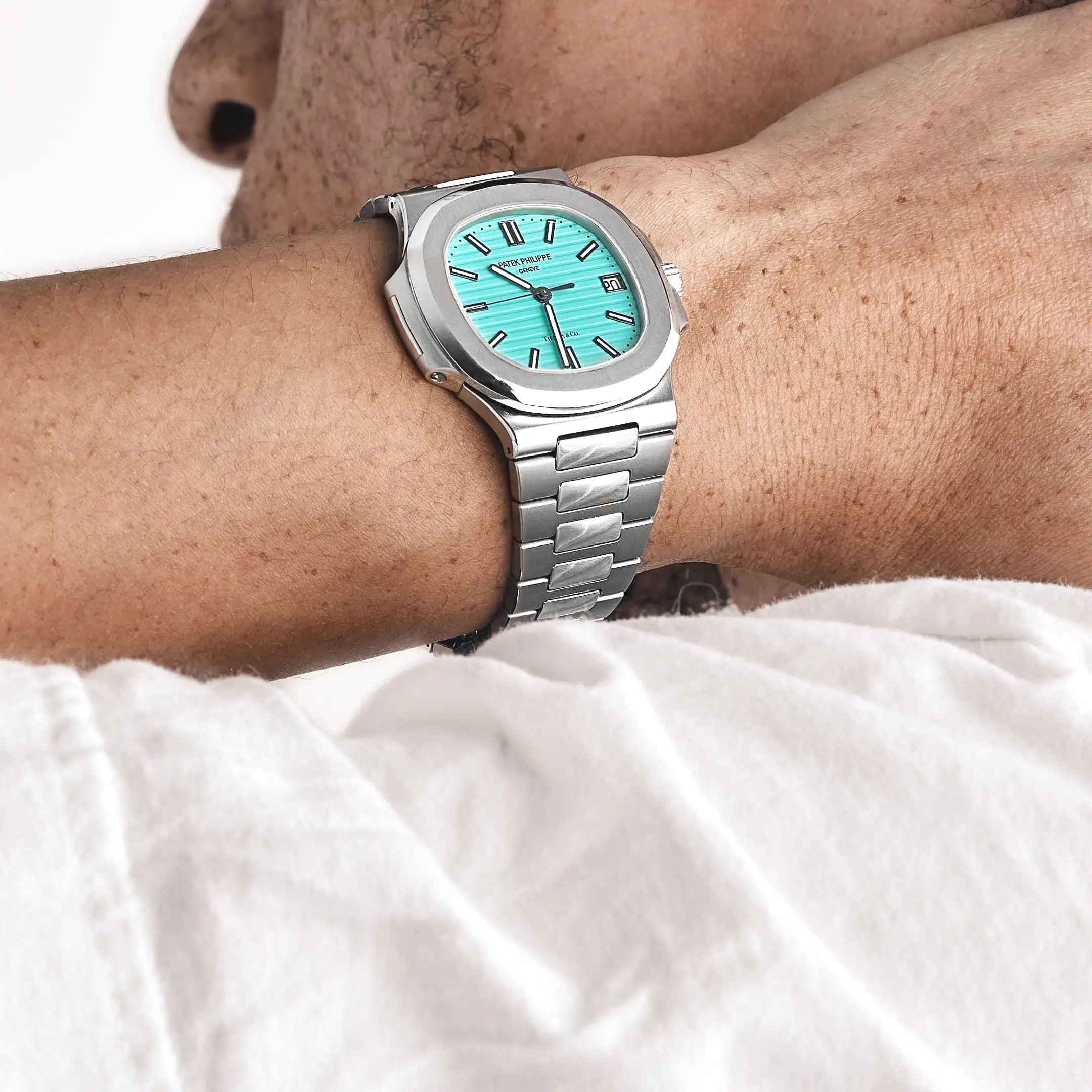 Patek Philippe Nautilus 5711/1A-018 ‘Tiffany & Co.’ Blue Dial - Image 2