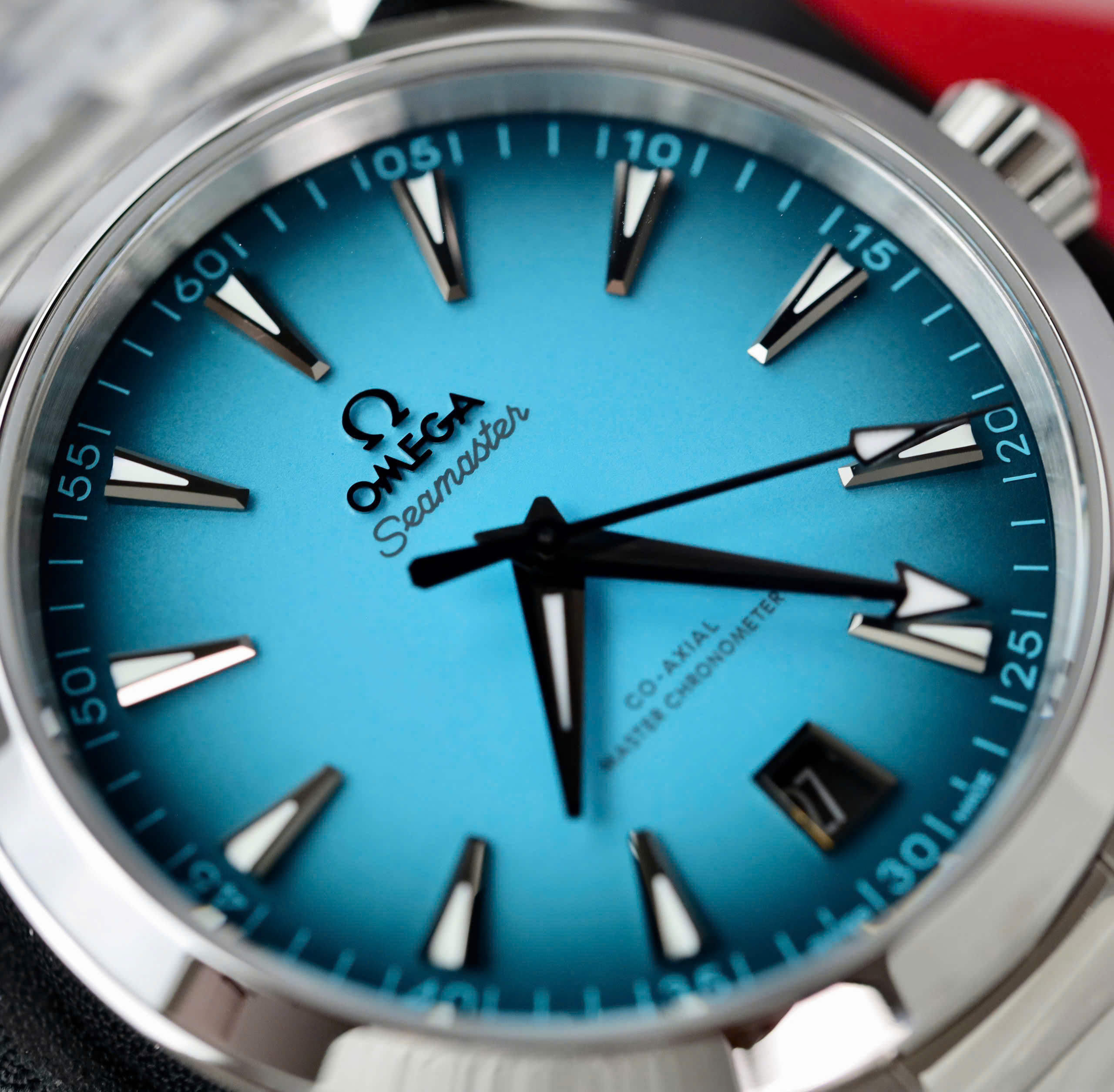 Omega Seamaster Replica Watch Blue Dial Co-Axial Luminous Markers VS Factory 41mm - Image 4