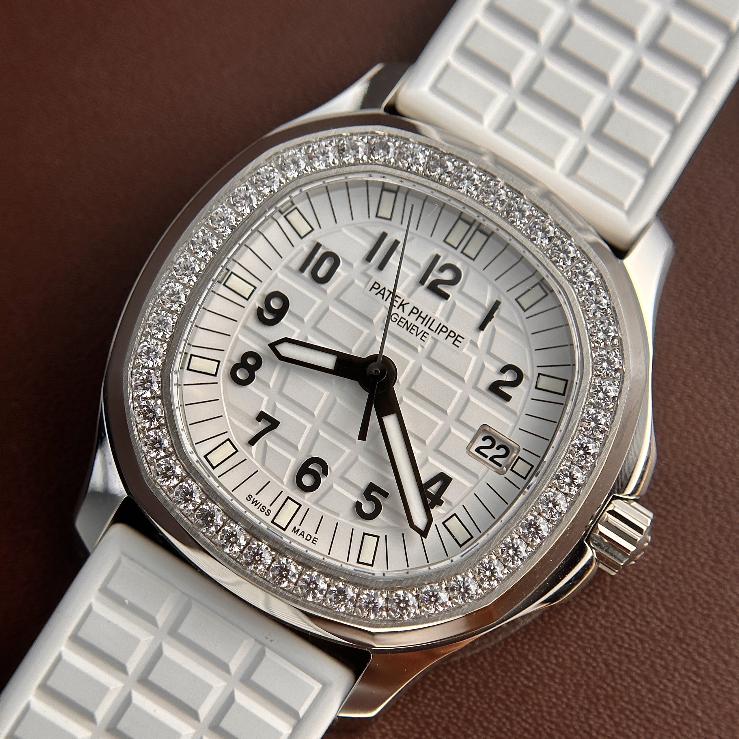 Patek Philippe Aquanaut 5067 Watch White Rubber PPF 35.6mm - Image 4