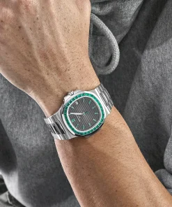 Alternative view of Patek Philippe Nautilus 5711/113P-001 Date Platinum Emeralds Black Dial