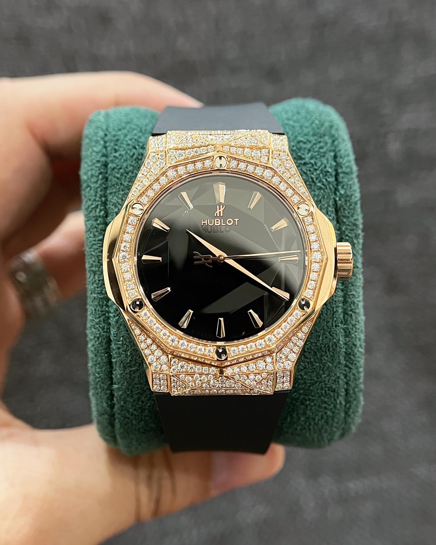 Hublot Orlinski King Gold Custom Full Diamonds Moissanite 40mm - Image 2