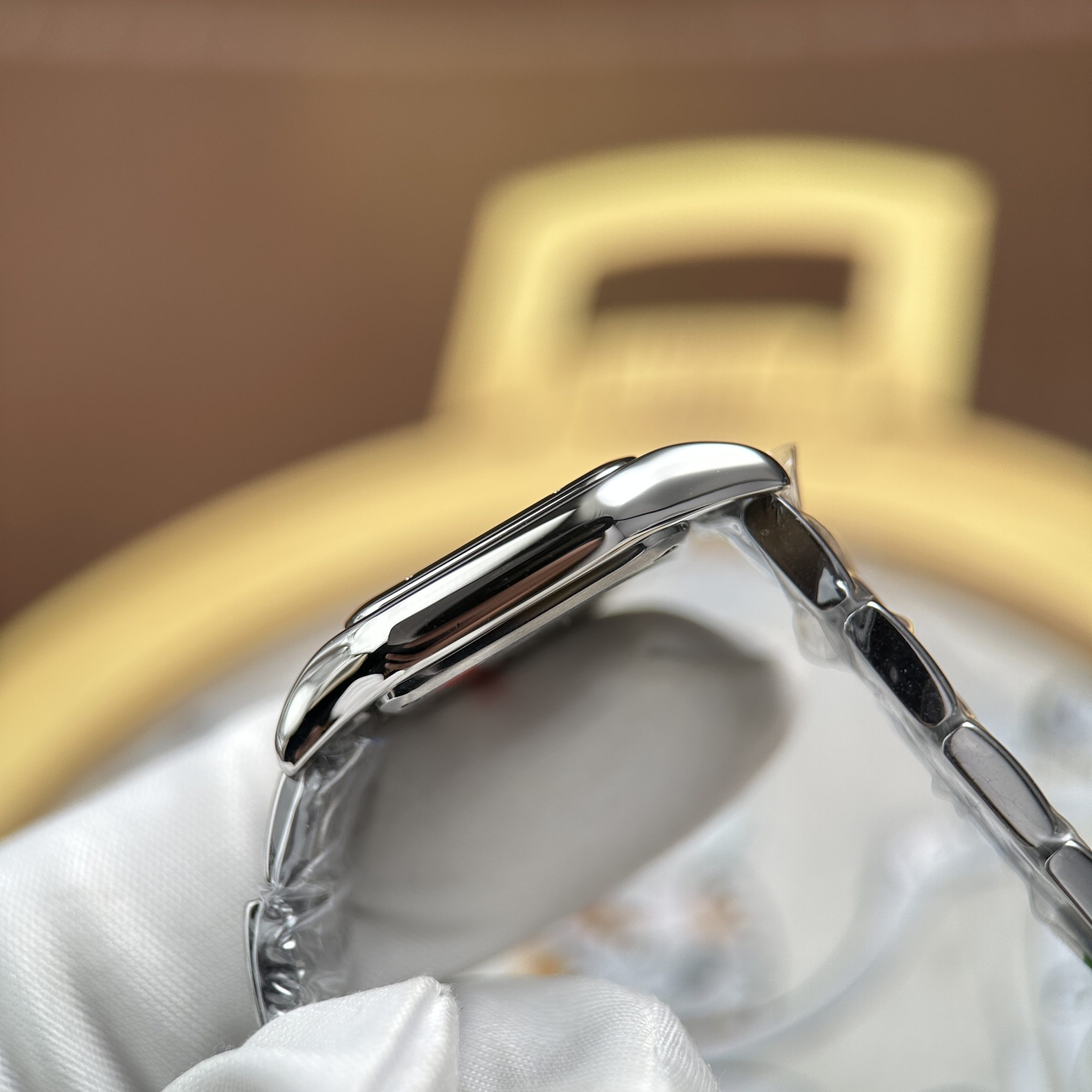 Cartier Replica 11 Panthere Small Model Women’s Gray Dial Swiss Battery Movement 23x30mm - Image 6