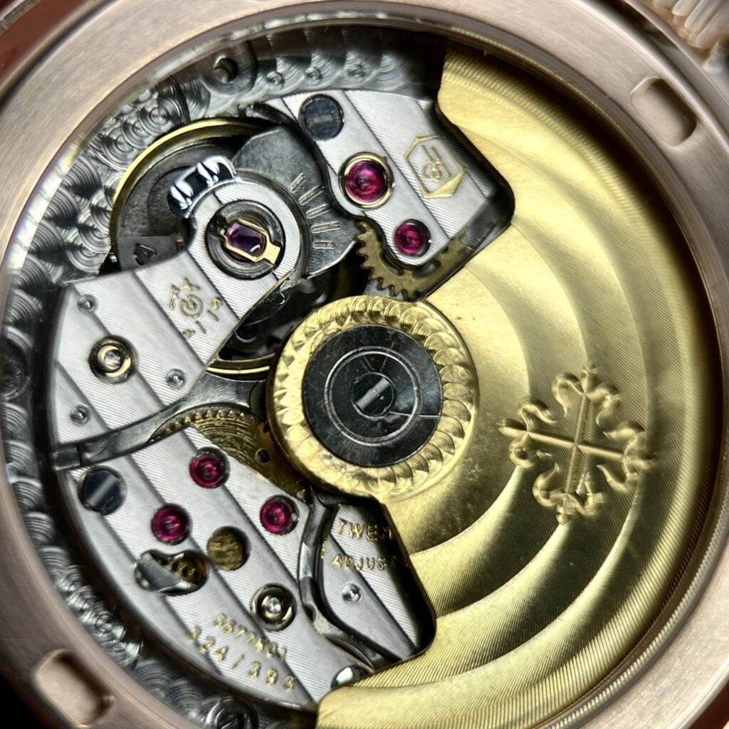 Patek Philippe Aquanaut 5072R Gold Wrapped Customs Moissanite Diamonds 35.6mm - Image 11