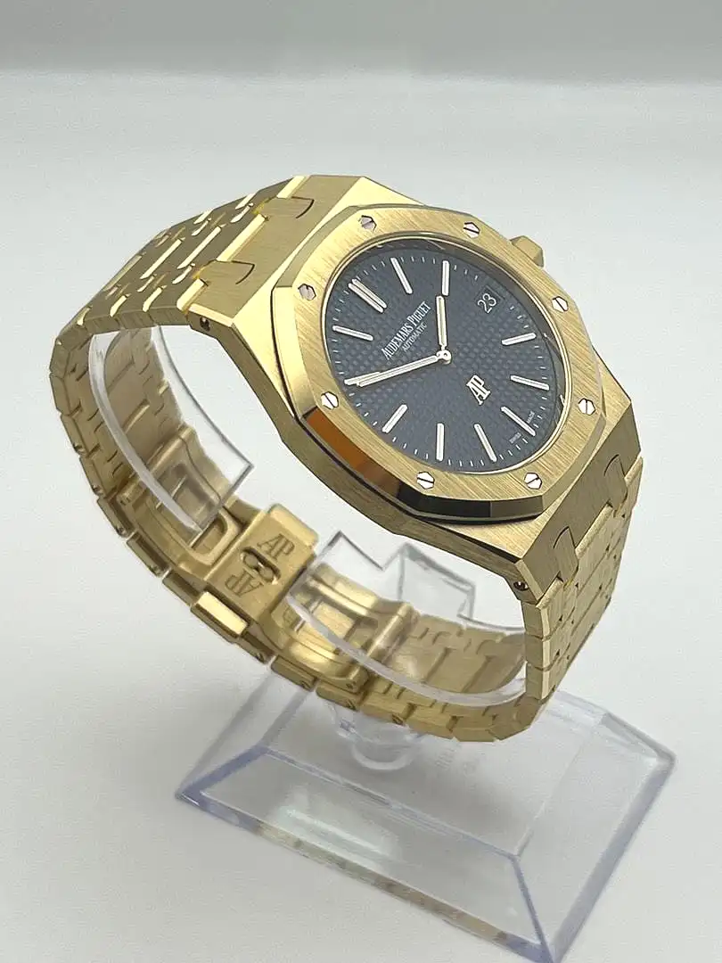 Audemars Piguet Royal Oak 15202BA.OO.1240BA.01 ‘Jumbo’ Extra Thin Yellow Gold Blue Dial - Image 3